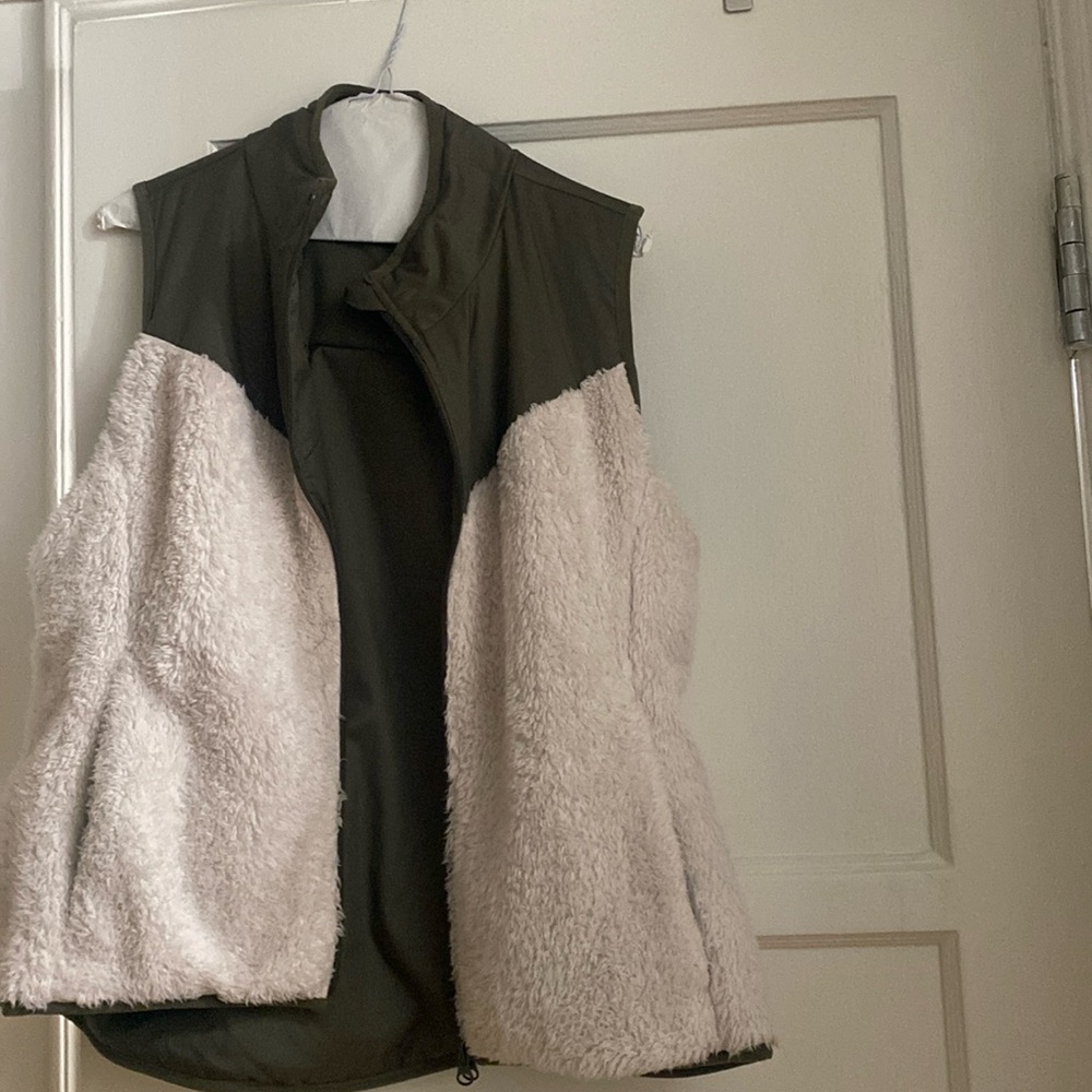 Reversible Nike women’s vest